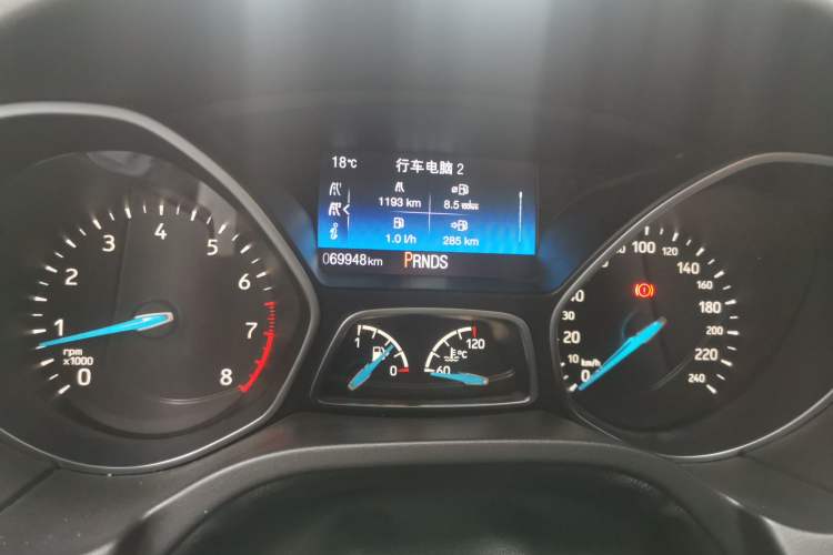 Used Ford Focus 2018 Hatchback Classic EcoBoost 180 Automatic Sport Edition Odometer Close Up