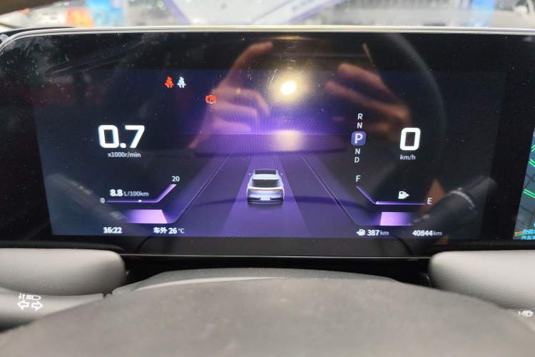 Used Venucia V 2021 260T Idol Edition