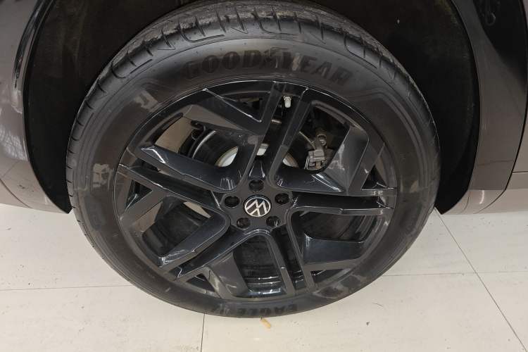 Used Volkswagen Teramont 2025 Tiguan Pro 450TSI Four-Wheel Drive Summit Edition Exterior 2