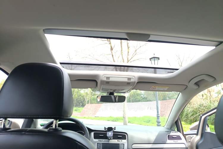 Used Volkswagen Golf 2016 230TSI Automatic Luxury Version