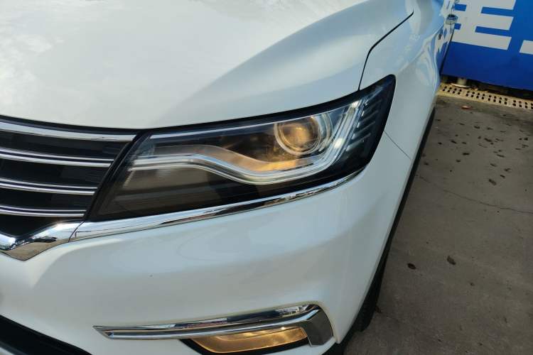 Used Roewe RX5 2018 20T Two-Wheel Drive Automatic Internet Smart Edition