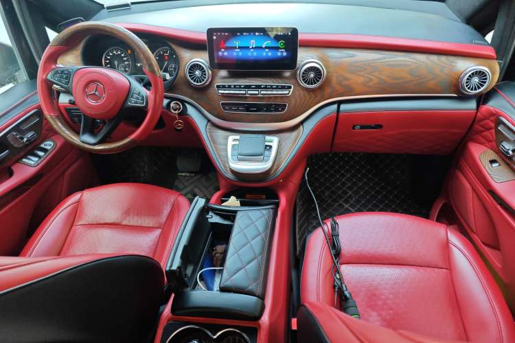 Used Mercedes-Benz Vito 2020 2.0T Elite Version 7 Seats
