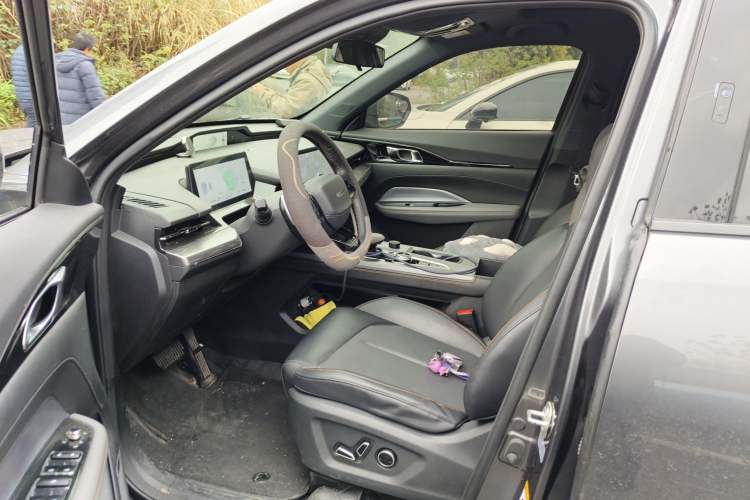 Used CHANGAN OSHAN Z6 New Energy 2023 ZhiDian iDD 150KM Flagship PLUS