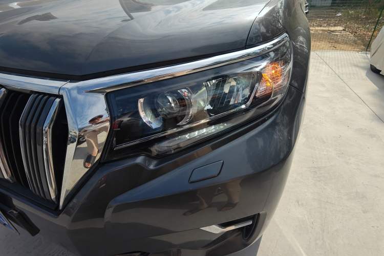 Used Toyota Prado 2017 4.0L U.S.-Spec Version 7 Seats