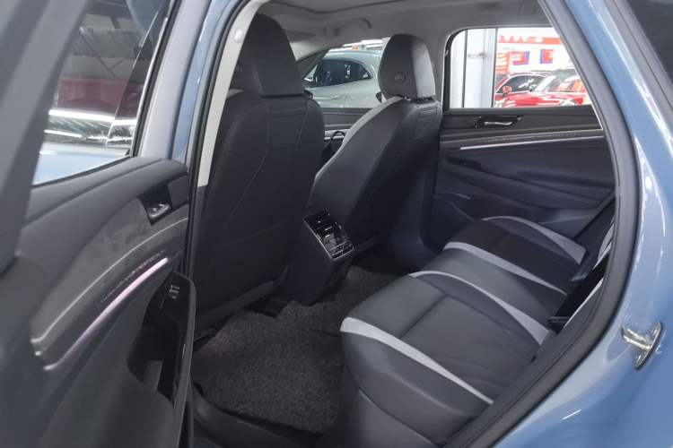Used Volkswagen ID.7 VIZZION 2024 PRO Model Left Rear Seat