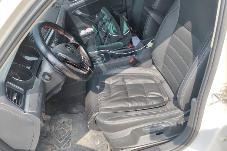 Used Volkswagen Lamando 2017 230TSI DSG Fashion Edition Left Front Seat