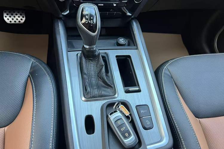 Used Geely Auto Vision X6 2016 1.3T CVT Flagship Model Gear Lever