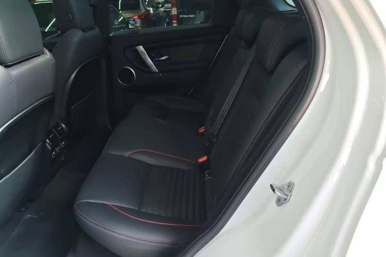 Used Land Rover Discovery Sport New Energy 2021 P300e Performance Tech Edition Left Rear Seat