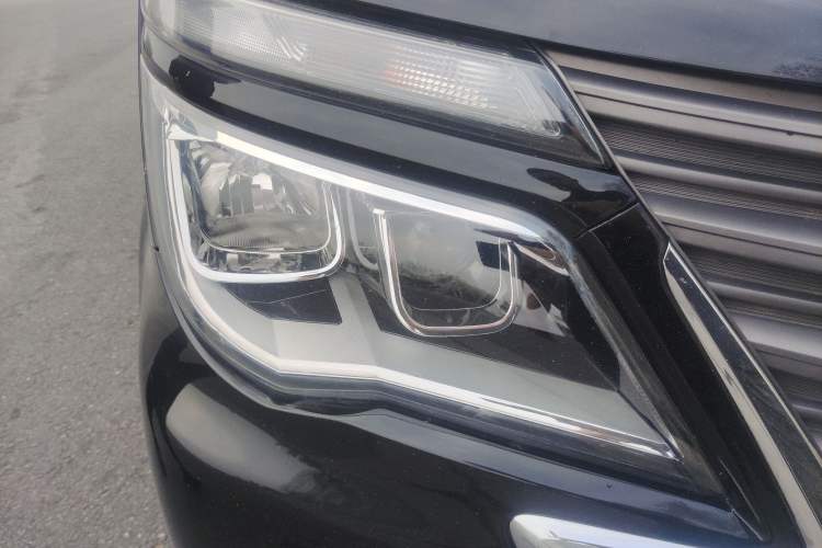 Used FORTHING Lingzhi 2019 M5 1.6L 7-Seater Luxury Model China VI Standard