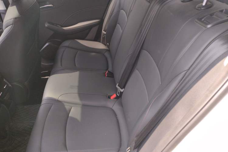 Used Roewe i5 2023 1.5L CVT Luxury Edition