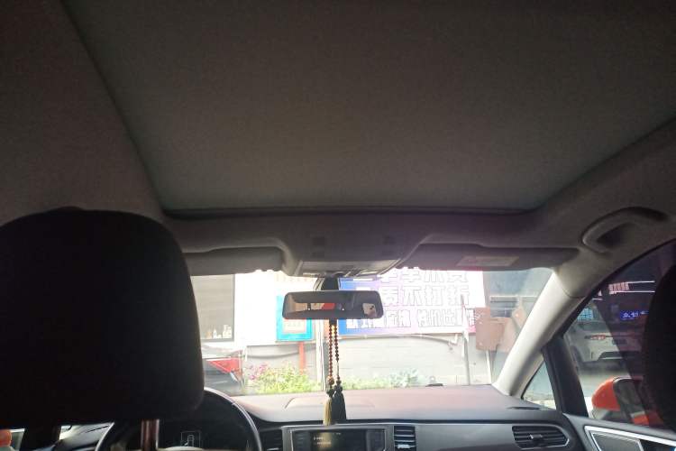 Used Volkswagen Golf Sportsvan 2016 230TSI Automatic Trend Edition
