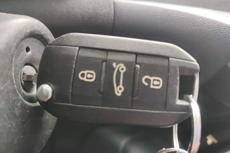 Used Citroen C5 2017 350THP Automatic Comfort Model Vehicle Key