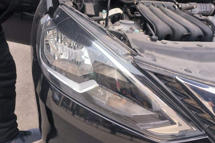 Used Nissan Sylphy 2022 Classic 1.6XE CVT Comfort Edition Right Front Headlight
