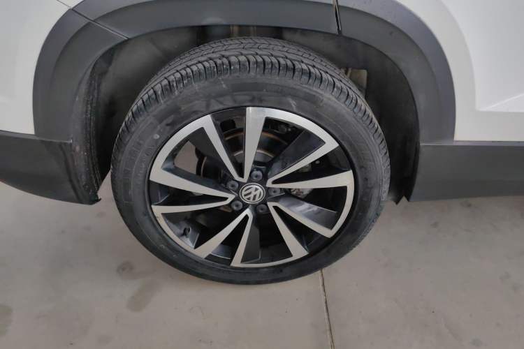 Used Volkswagen Tharu 2020 280TSI Two-Wheel Drive Luxury Edition China VI Standard