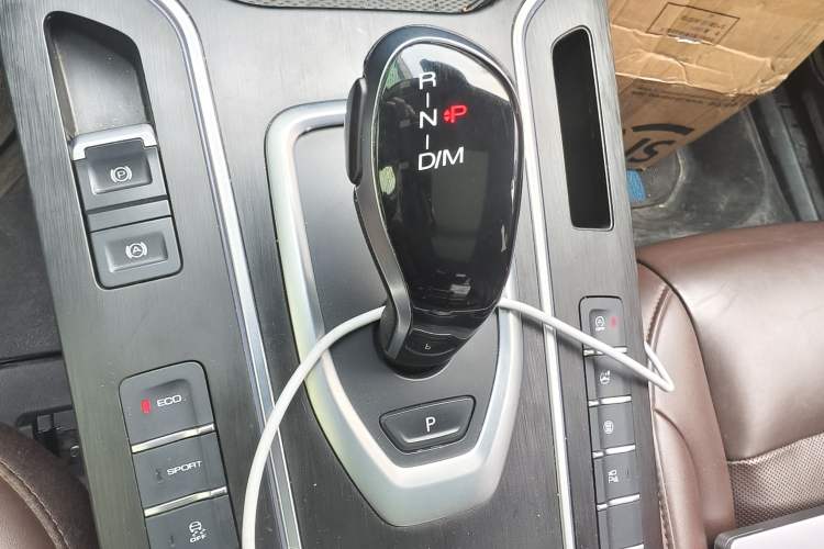 Used Wey VV7 2020 2.0T Flagship Edition Gear Lever