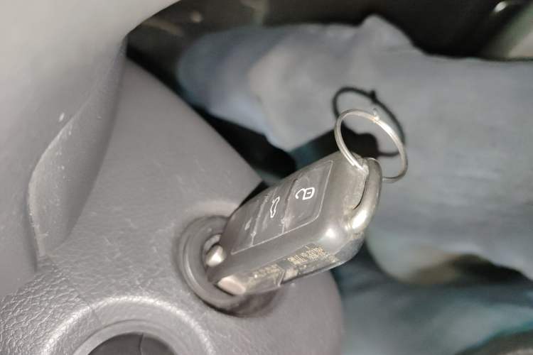 Used Volkswagen Polo 2016 1.6L Automatic Comfort Model