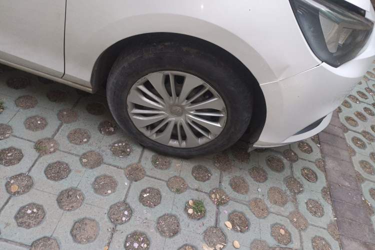 Used Buick Excelle 2020 15N CVT Elite Edition Right Front Wheel Hub