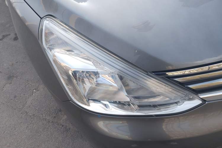 Used Nissan Livina 2015 1.6XE Manual Comfort Edition