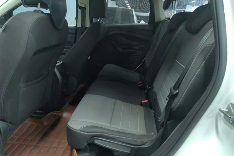 Used Ford Kuga 2013 1.6L GTDi Two-Wheel-Drive Comfort Model Left Rear Seat