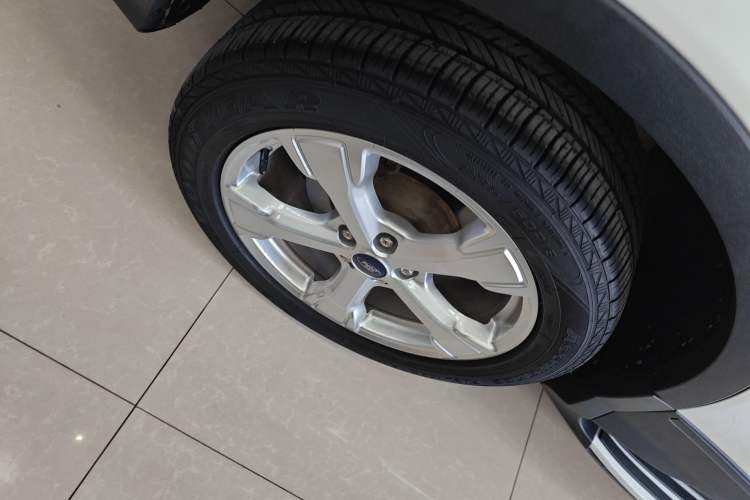 Used Ford Kuga 2017 EcoBoost 180 Two-Wheel-Drive Tiger Leap Model