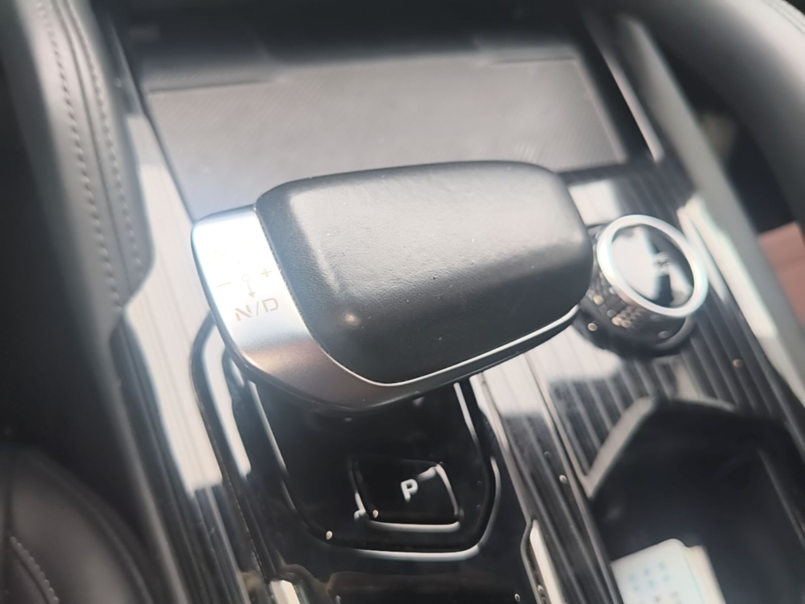Geely Auto Monjaro L 2024 2.0TD High-Power Automatic Two-Wheel Drive Skyline Edition — снимка 16