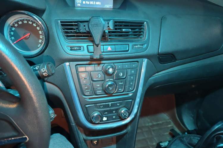 Used Buick Encore 2013 1.4T Manual Two-Wheel Drive Entry Model
