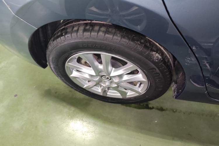 Used Mazda 3 Axela 2017 Sedan 1.5L Automatic Luxury Model Emission Standard China V Right Rear Wheel Hub