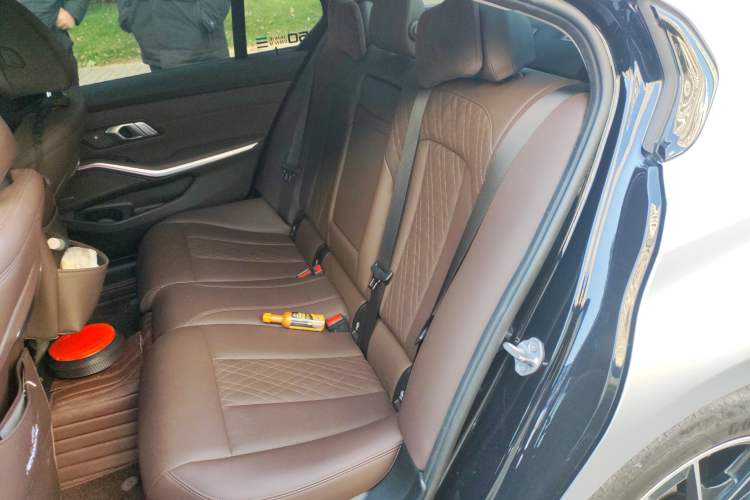 Used BMW i3 2023 eDrive 40 L Midnight Sports Package