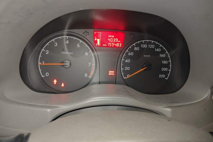 Used Hyundai Verna (older generation) 2010 Sedan 1.4L Manual Standard GL Model Instrument Cluster