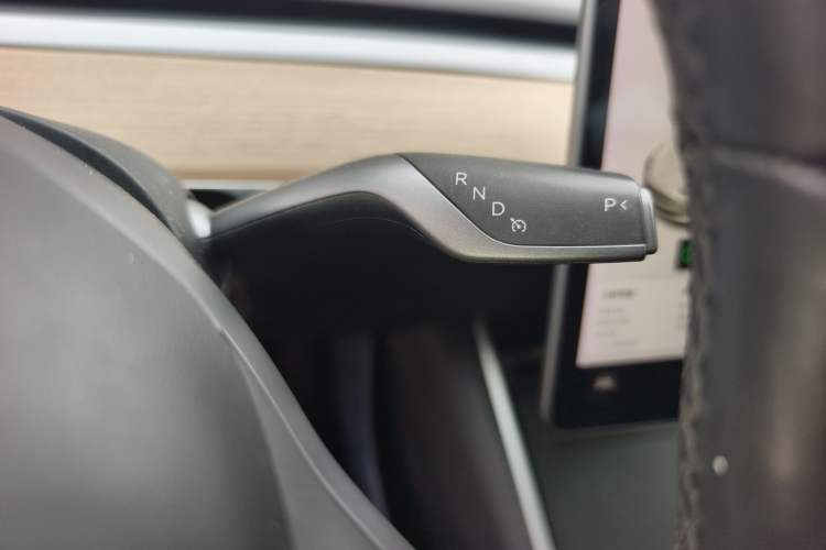 Used Tesla Model 3 2019 Long-Range Rear-Wheel-Drive Version