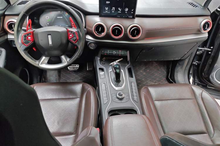 Used Wey VV6 2018 2.0T Two-Wheel-Drive Ultra-Luxury Version China V Standard
