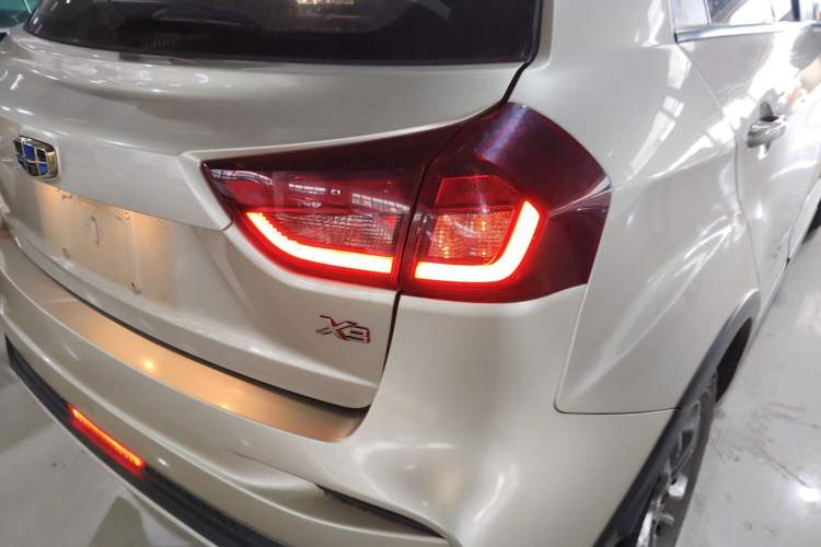 Used Geely Auto Vision X3 2020 1.5L Manual Luxury Edition
