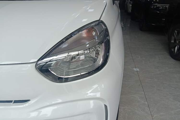 Used Roewe Clever 2021 302 km New Four-Seater Super-Efficient Version