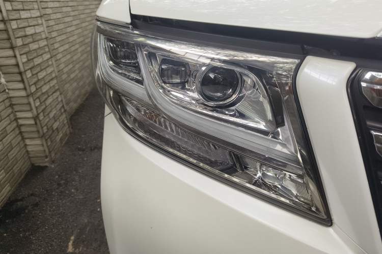 Used Toyota Alphard 2015 3.5L Luxury Edition