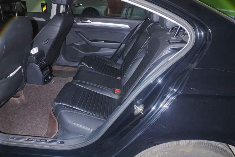 Used Volkswagen Magotan 2018 330TSI DSG Advanced Model
