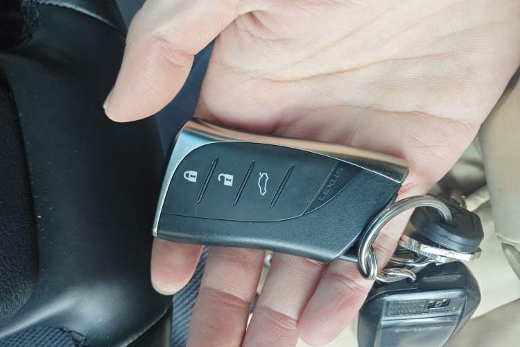 Used Lexus ES 2024 200 Premium Edition
