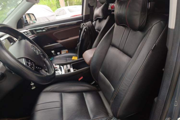 Used GAC Trumpchi GS8 2017 320T Two-Wheel Drive Luxury Smart Connectivity Version (7 Seats)
