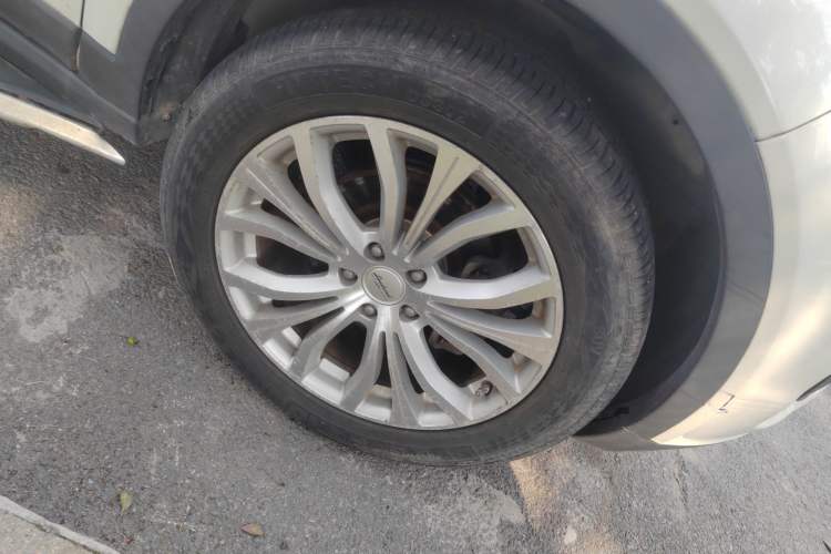 Used Land X7 2015 2.0T Panoramic Prestige Edition