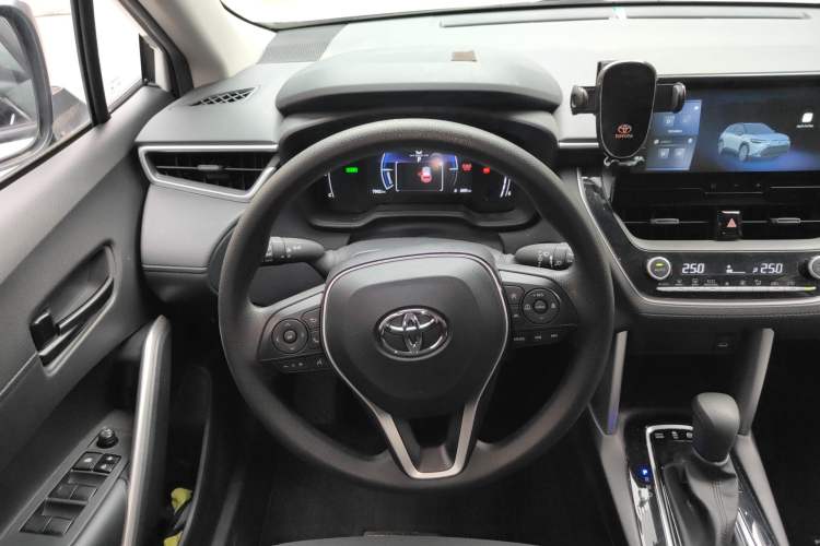 Used Toyota FRONTLANDER 2023 2.0L Smart Electric Hybrid Dual-Engine Leading Edition