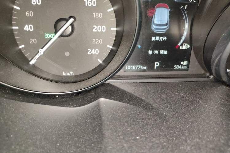 Used Land Rover Range Evoque 2017 2.0T SE Smart Glow Edition Odometer Close Up