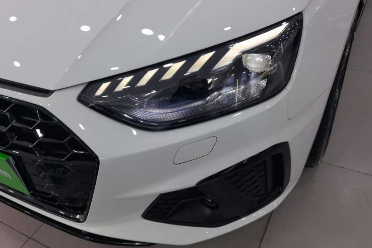 Used Audi A4L 2025 2 Million Units Enjoyment Version 40 TFSI Luxury Dynamic Edition
