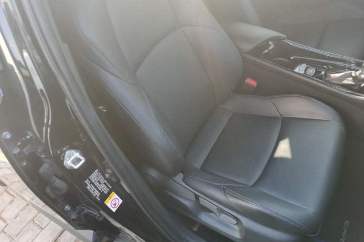 Used Toyota C-HR 2018 2.0L Flagship Version China V Standard