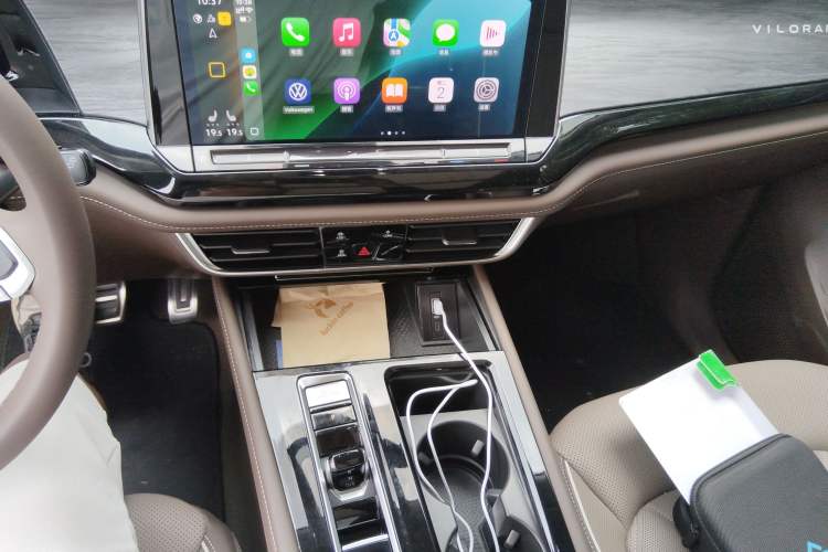 Used Volkswagen Viloran 2024 380TSI Premium Edition
