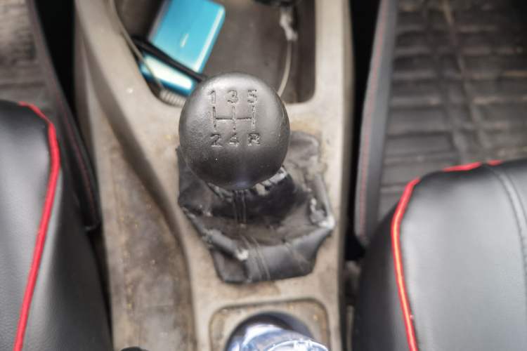 Used Wuling Rongguang V 2016 1.5L Standard Version