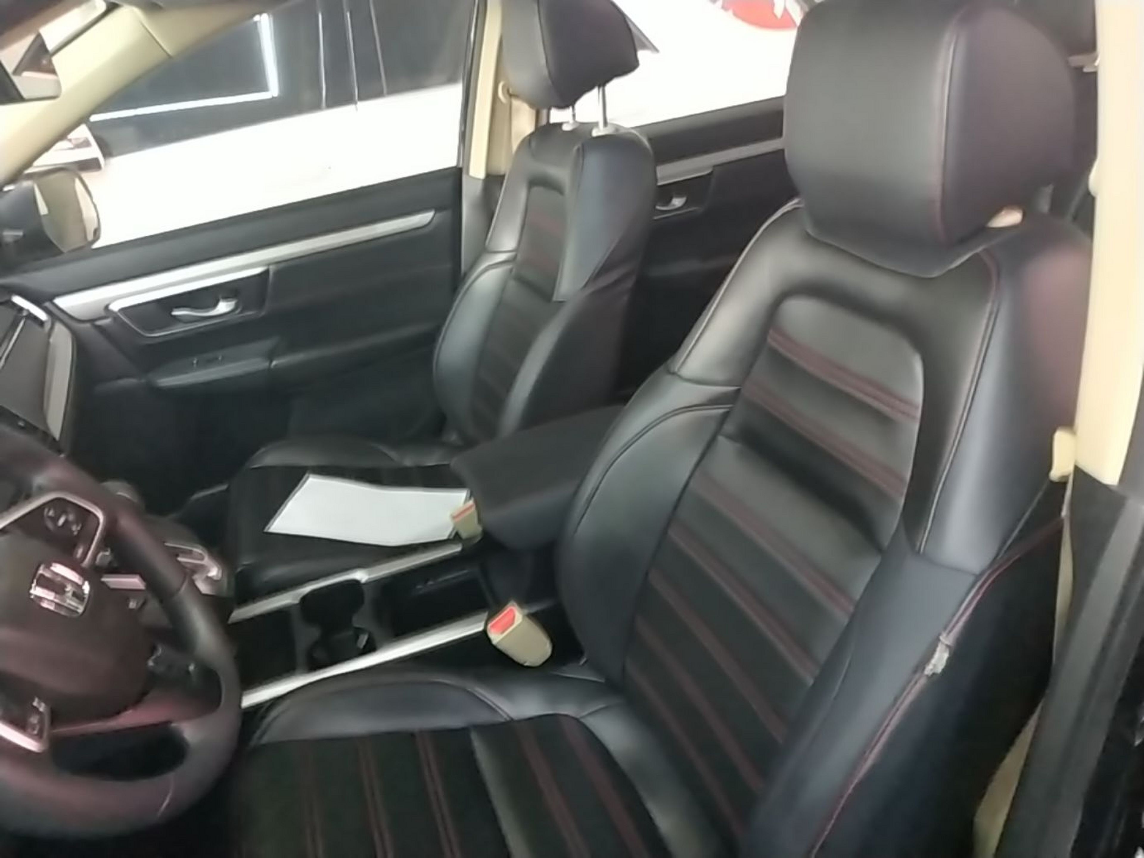 Vordere Reihe im Auto