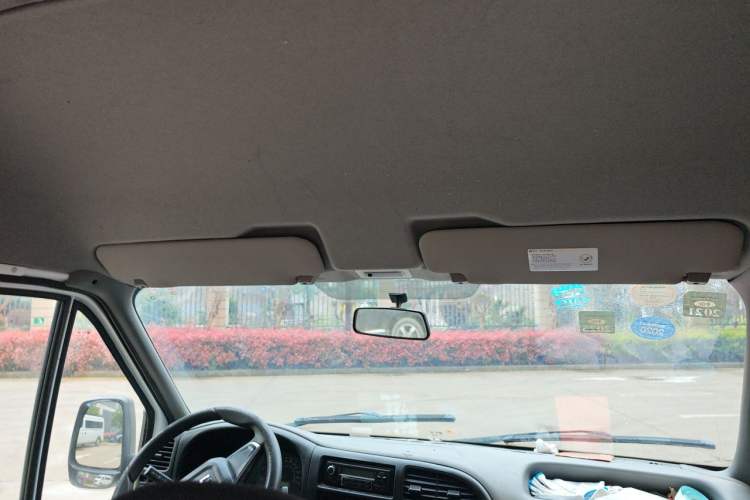 Used JMC Transit 2017 2.8T Commercial Version Short Wheelbase Mid-Roof 6/7/8-Seater JX493 Headliner