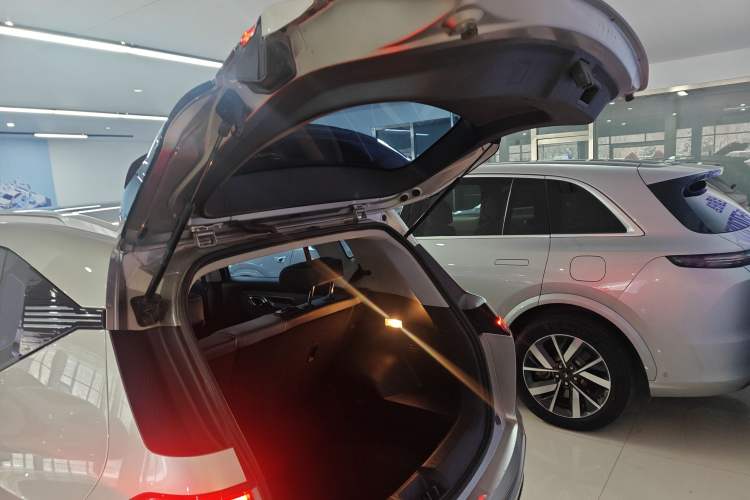 Used AION Y 2023 Younger Star Edition