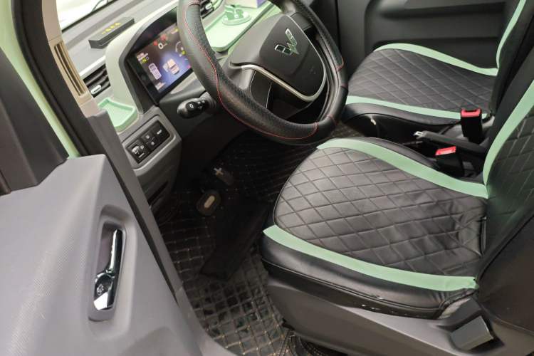 Used Wuling Hongguang MINIEV 2022 Macaron Premium Model – Lithium Iron Phosphate Left Front Seat