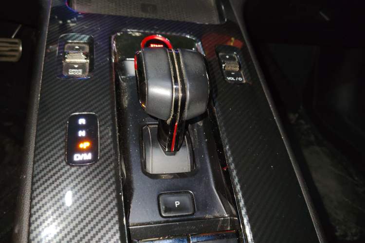 Used GAC Trumpchi EMPOW 2021 270T DCT J16 Version Gear Lever