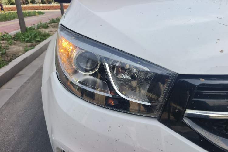 Used Chery Tiggo 3 2016 1.6L Manual ZhiShang Edition
